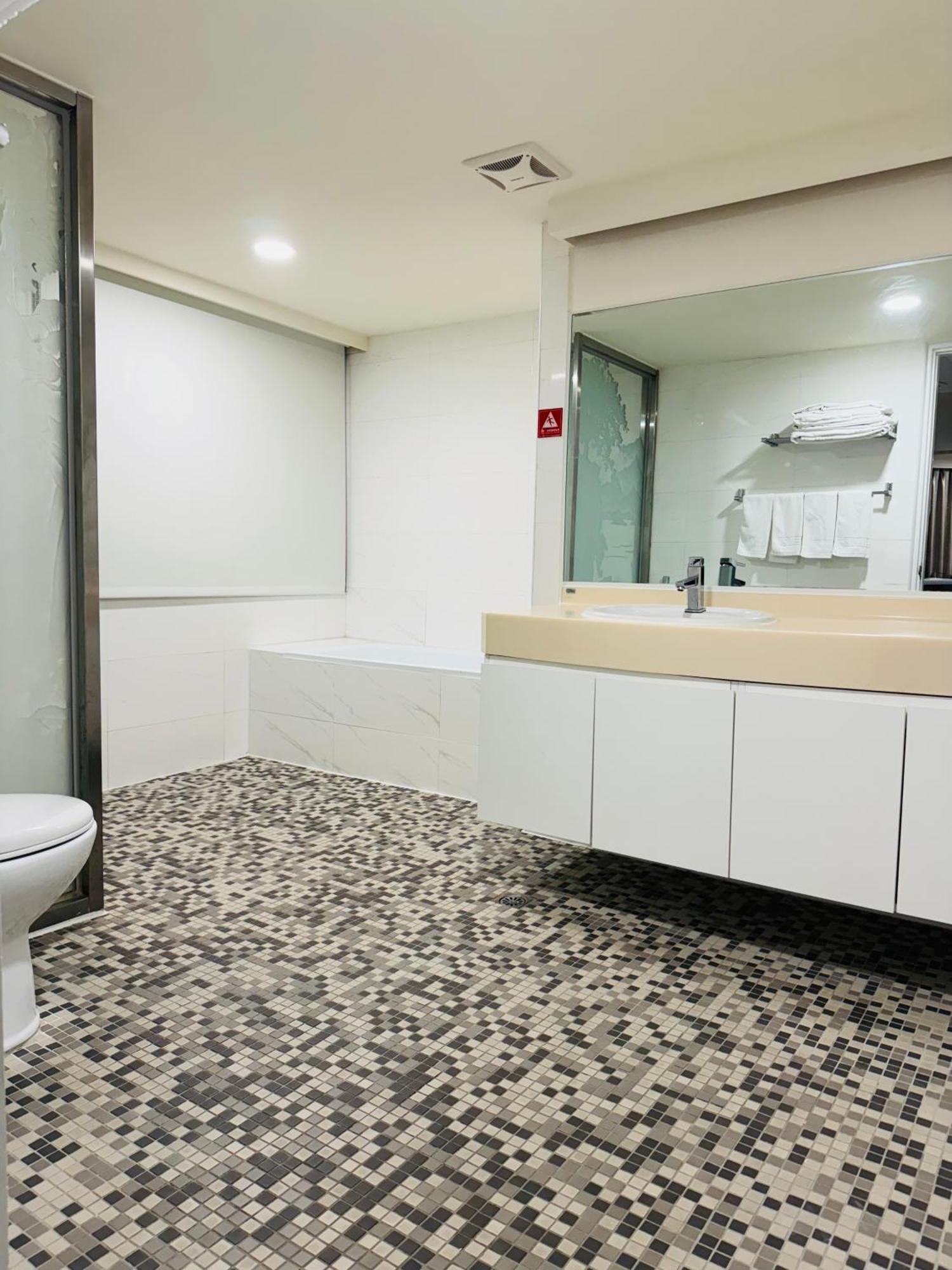 Felicity Business Hotel Taichung Exterior photo