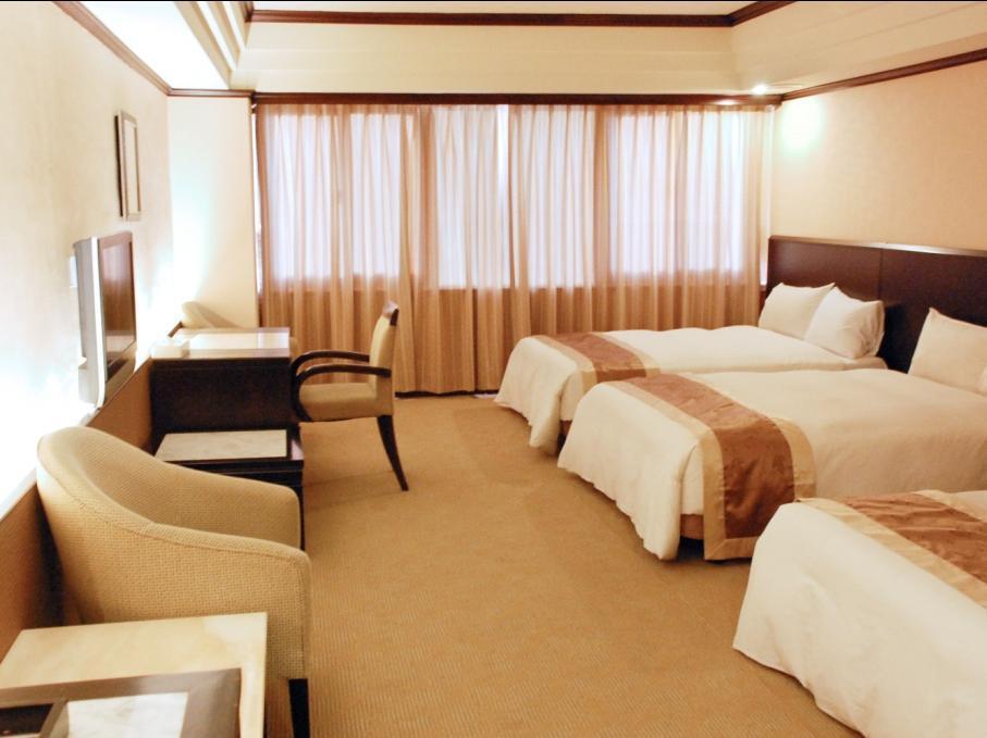 Felicity Business Hotel Taichung Exterior photo